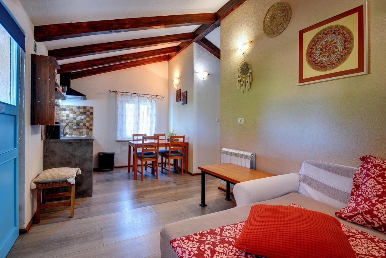 Villa Casa Karnevali à Žminj Extérieur photo
